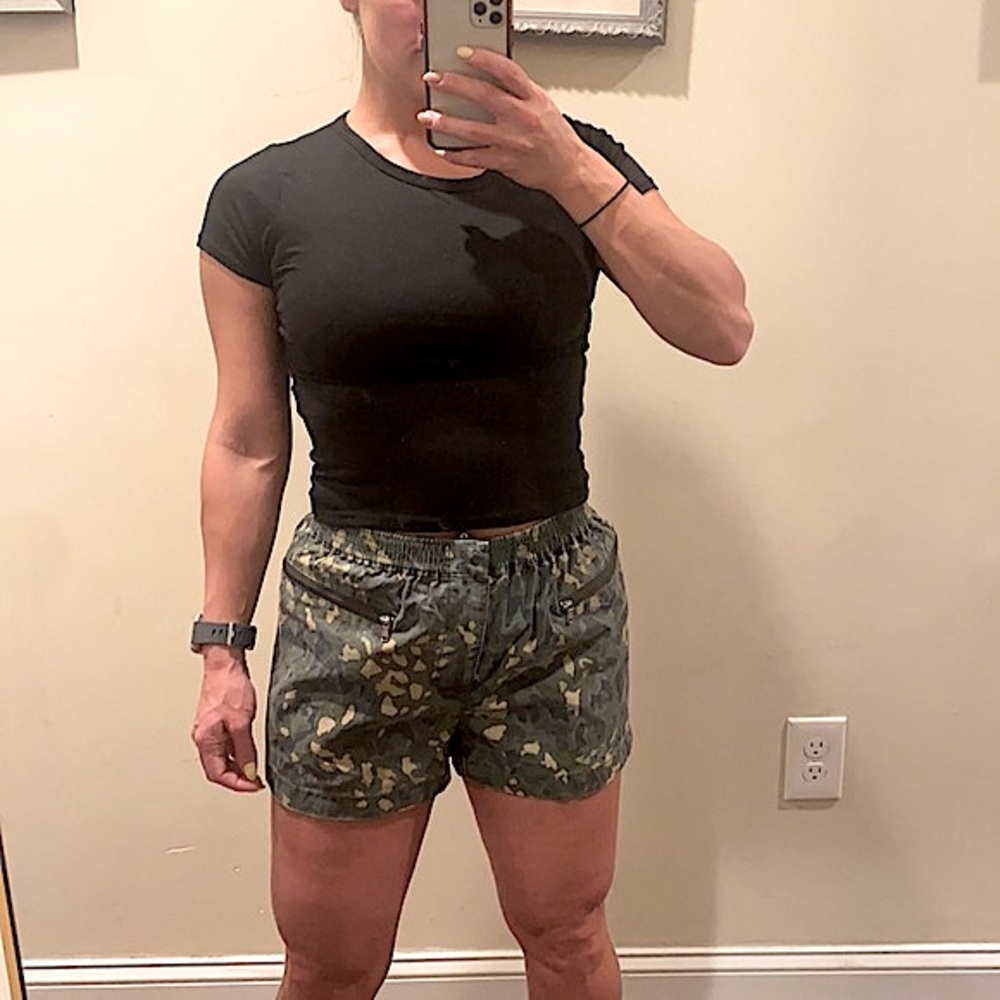 Marc by Marc Jacobs Camo Cargo Shorts Size S